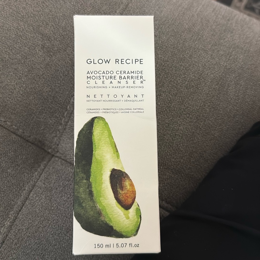 Glow Recipeq Avocado Ceramide Moisture Barrier Cleanser